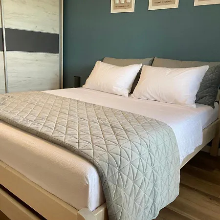 Dino Apartmán