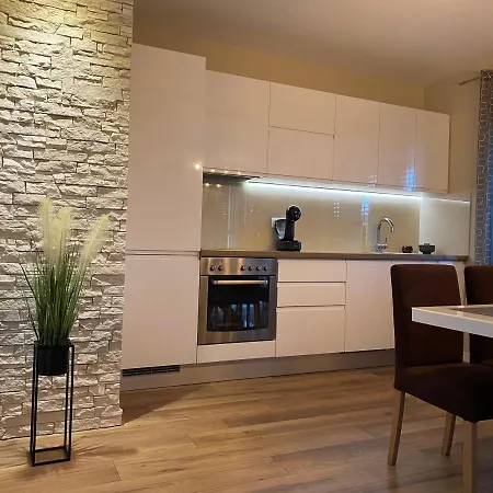 Dino Apartmán *